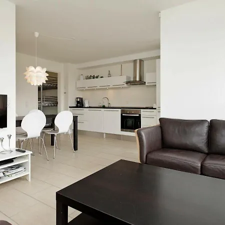 4 Person In Appartement *