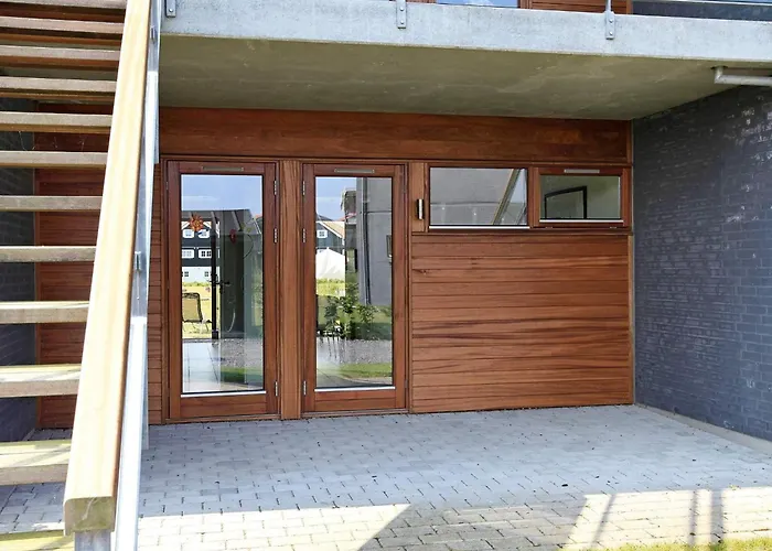 4 Person In Bogense-by Traum *
